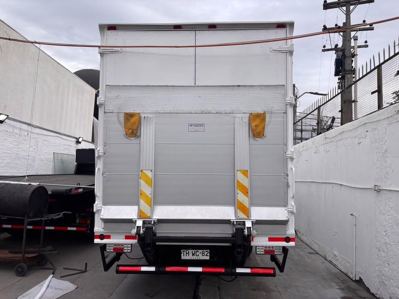 FUSO CANTER 1217 2024 - Imagen 7 de 10