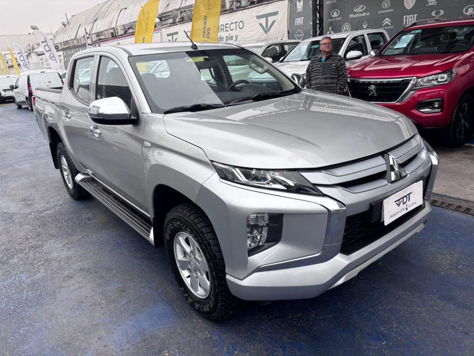 Mitsubishi L200 KATANA CRT 4X4 2.2 2024 - Foto 3 de 10