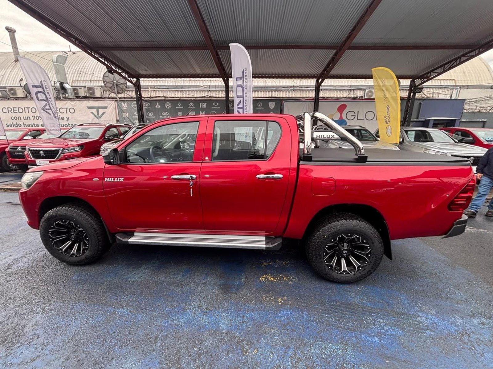 Toyota HILUX 4X4 2.4 MT 2024 - Foto 5 de 10