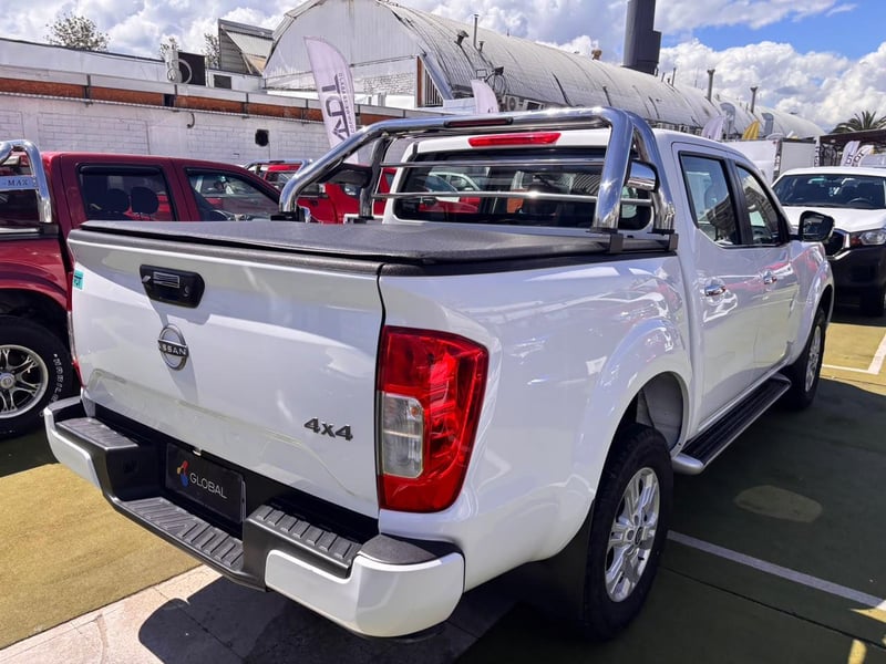 Nissan NAVARA XE 4X4 2.3 2023 - Imagen 8 de 10