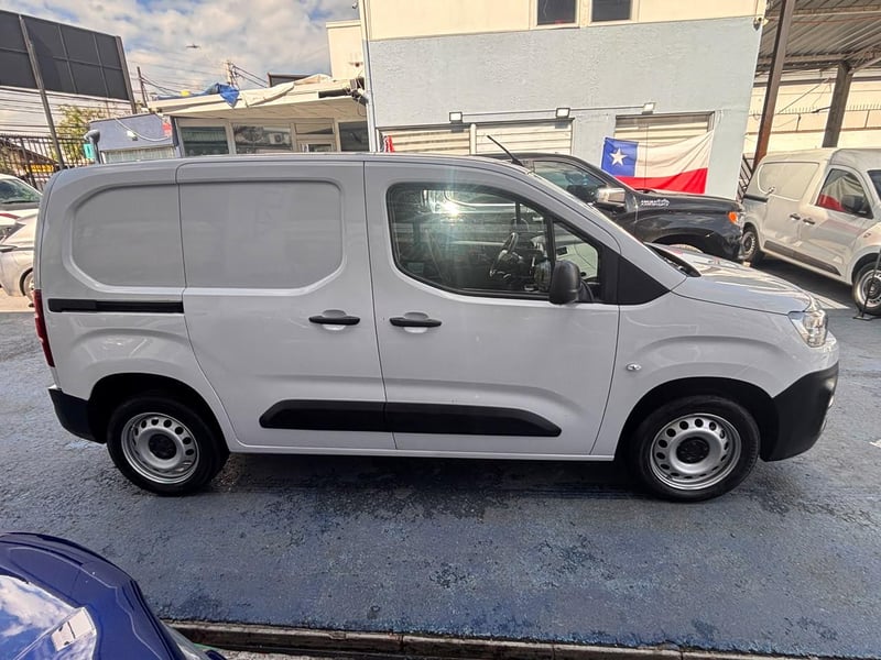 Citroën Berlingo 2023 - Imagen 4 de 10