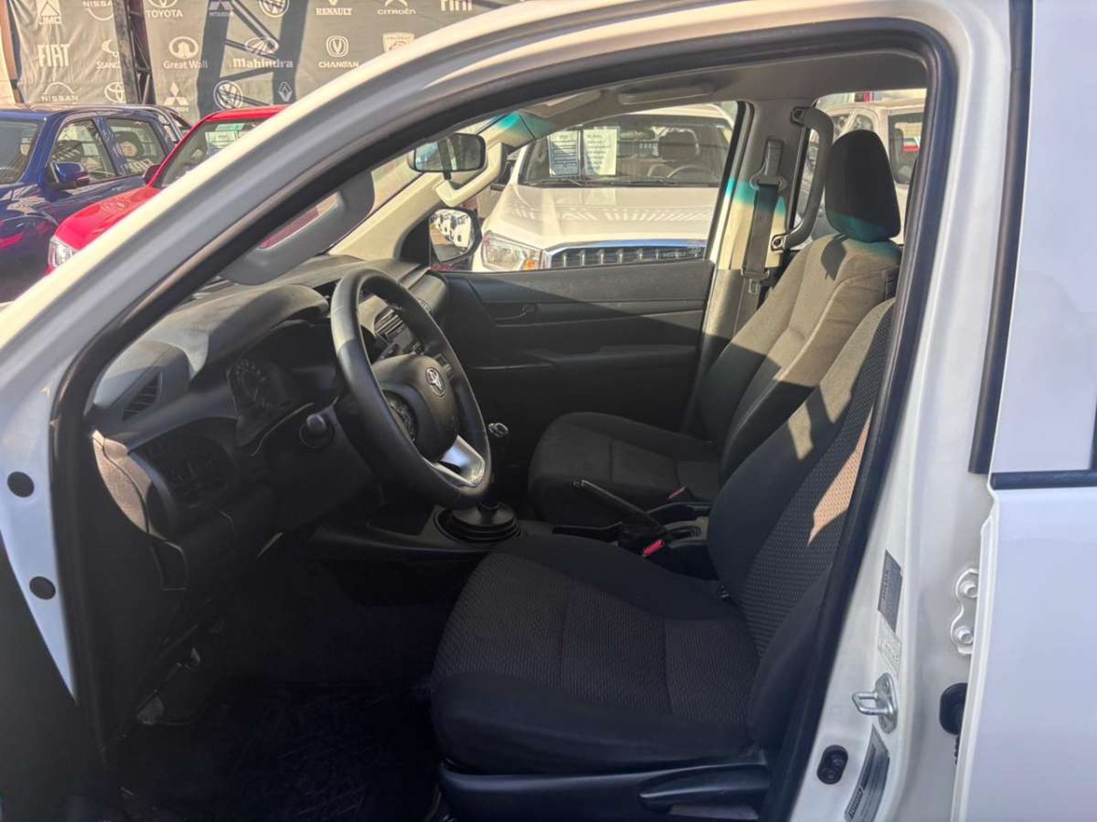 Toyota HI LUX D CAB 2.4 2019 - Imagen 10 de 10
