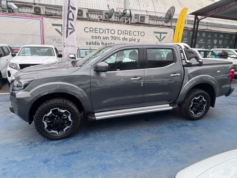 Nissan NAVARA D CAB MT 4X4 2.3 xe 4x4 2023 - Imagen 4 de 10