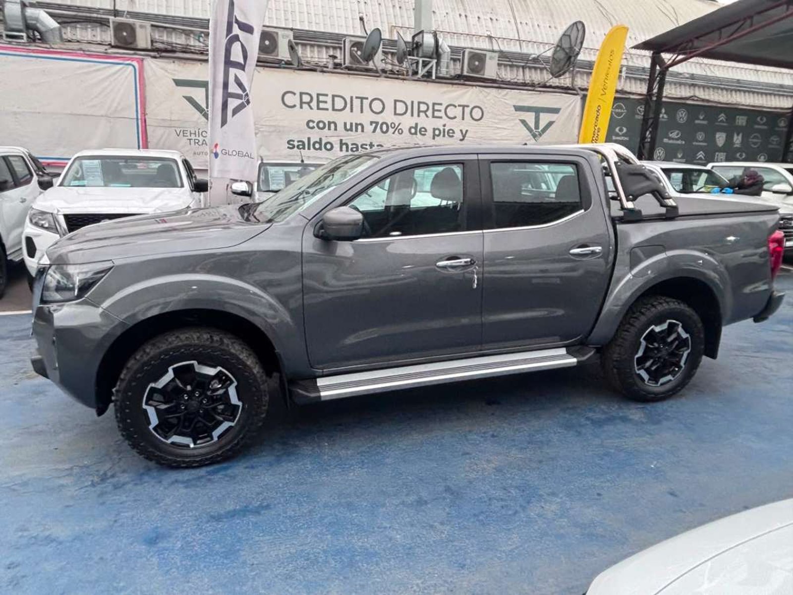 Nissan NAVARA D CAB MT 4X4 2.3 xe 4x4 2023 - Imagen 4 de 10