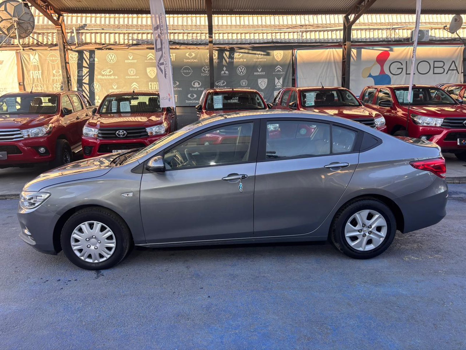 Chevrolet CAVALIER 2021 - Foto 4 de 10