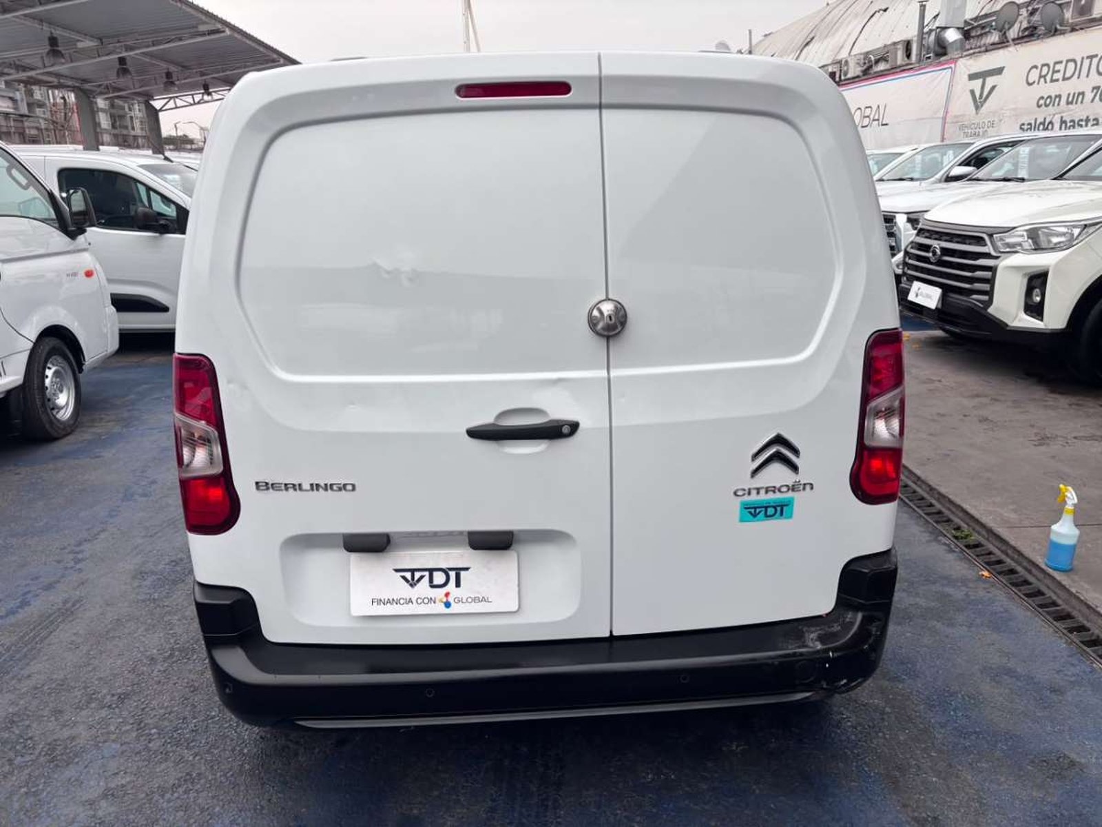 Citroën BERLINGO 1.5 2023 - Imagen 7 de 10