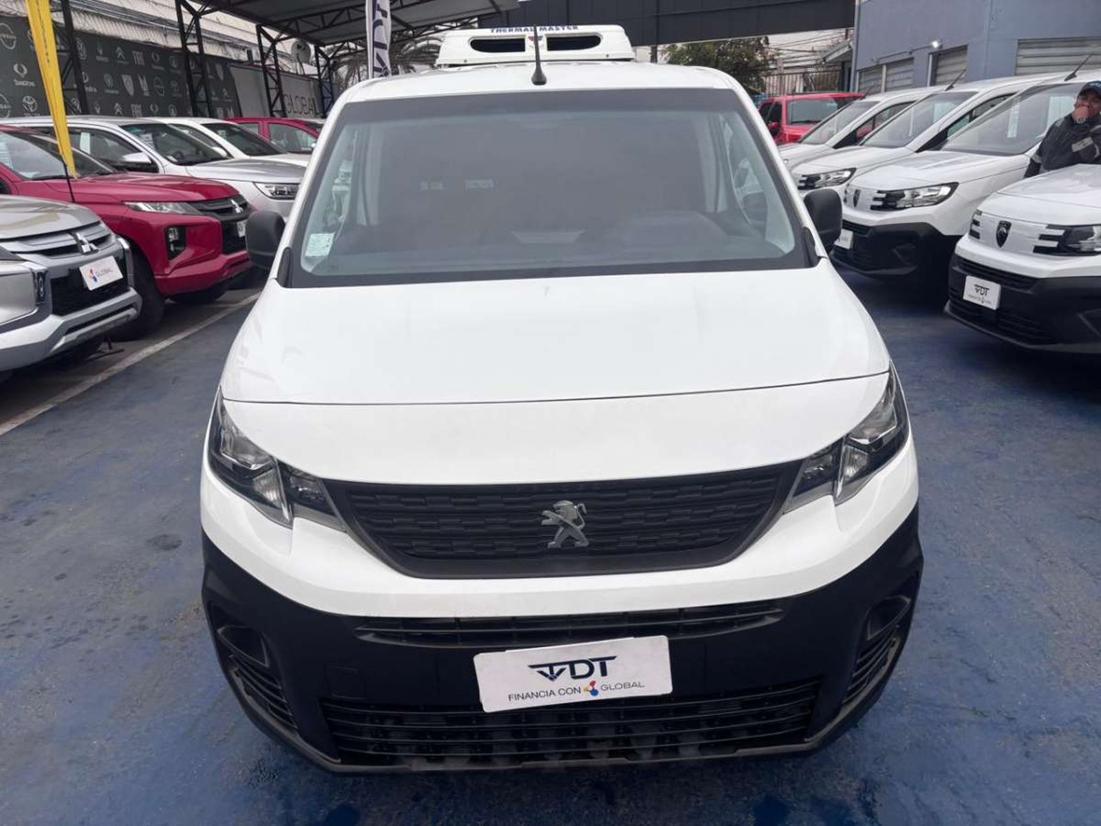 Peugeot PARTNER HDI 92 L1 1.6 2022 - Foto 2 de 10