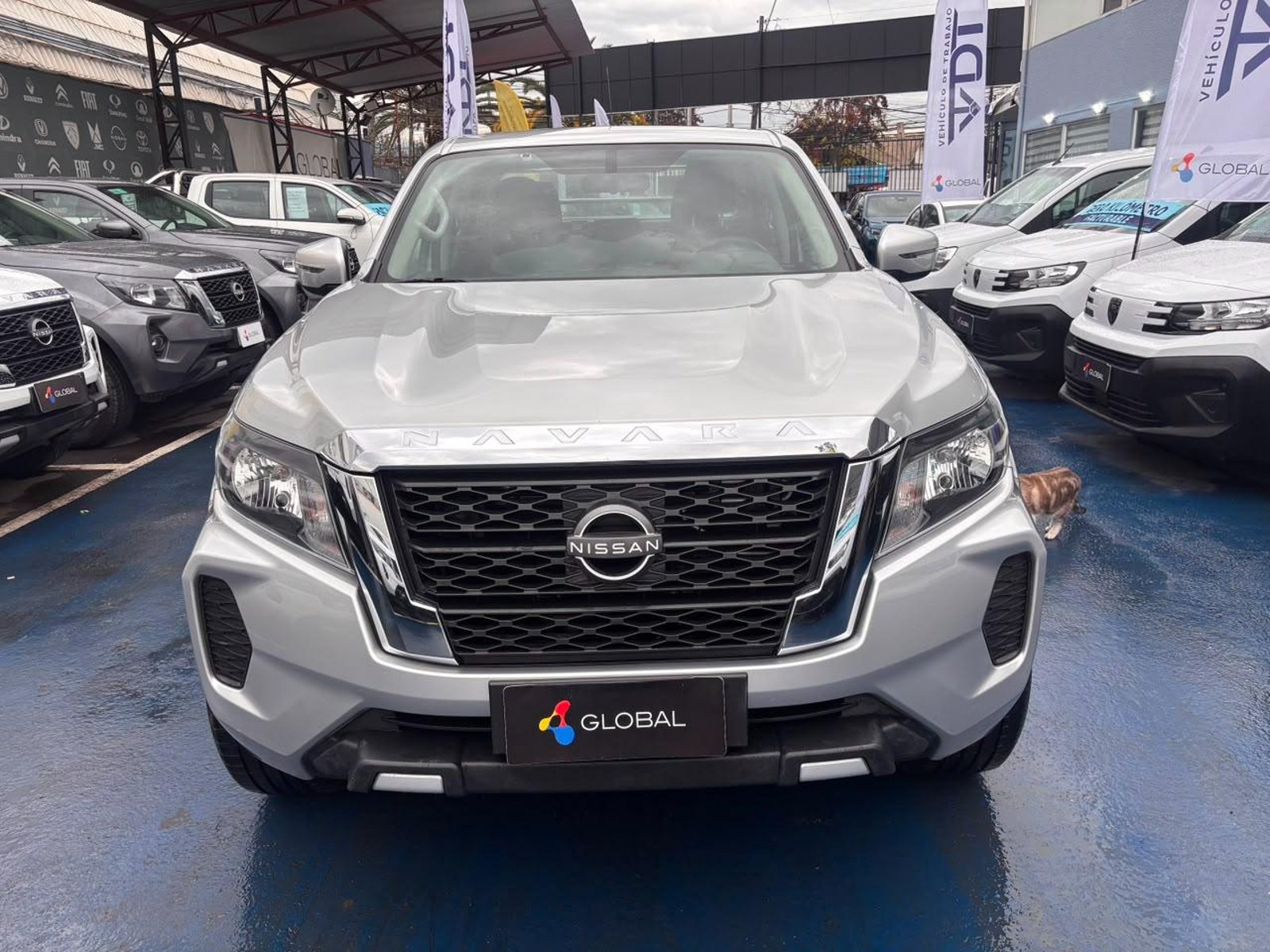 Nissan NAVARA XE 4X2 2.3 DIESEL 2024 - Foto 2 de 10