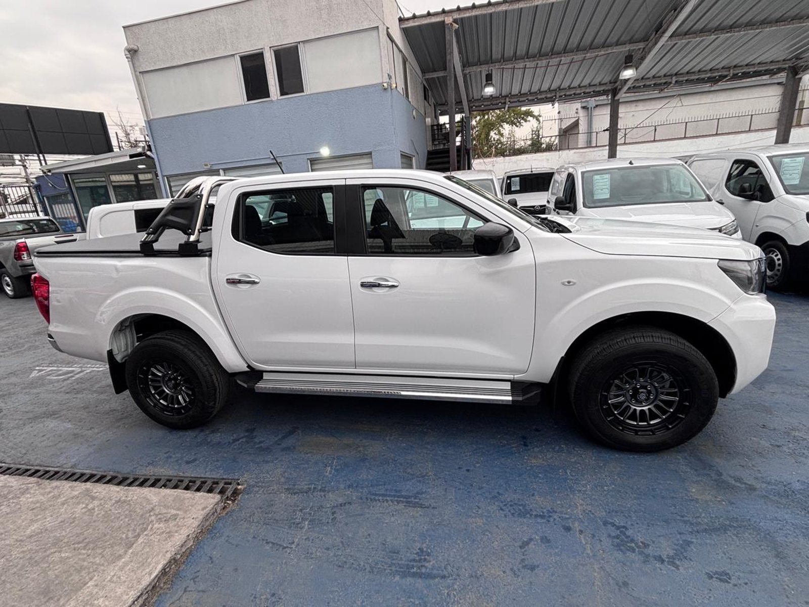 Nissan NAVARA SE 4X2 2023 - Foto 4 de 10