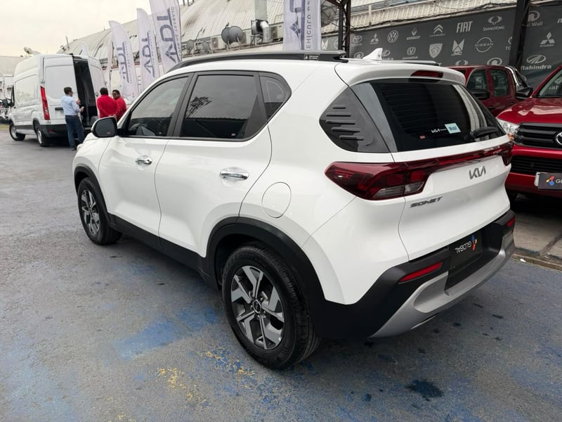 Kia SONET EX 1.5 2022 - Imagen 6 de 10