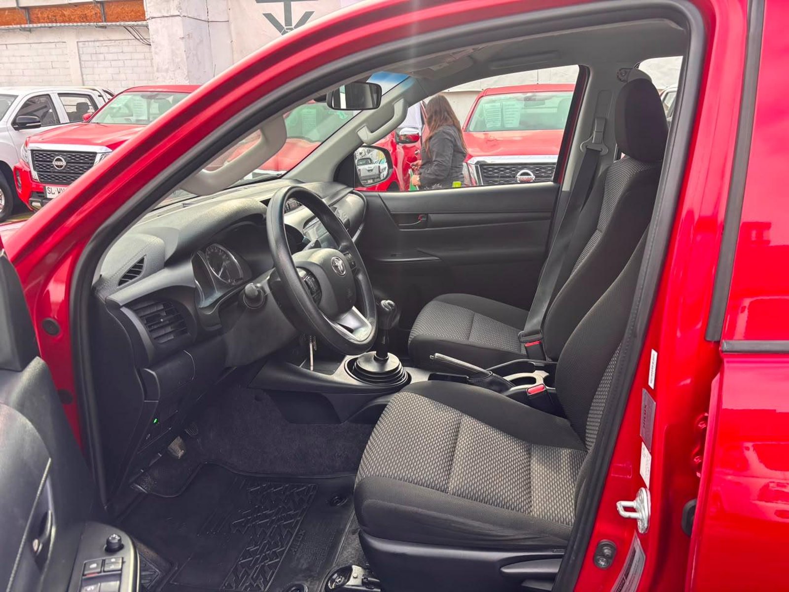 Toyota HILUX DX 2.4 4x2 2023 - Imagen 10 de 10