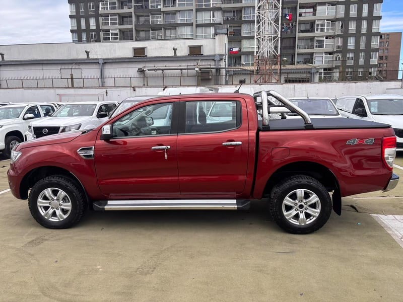 Ford RANGER XLT 3.2 Diesel 2023 - Imagen 5 de 10