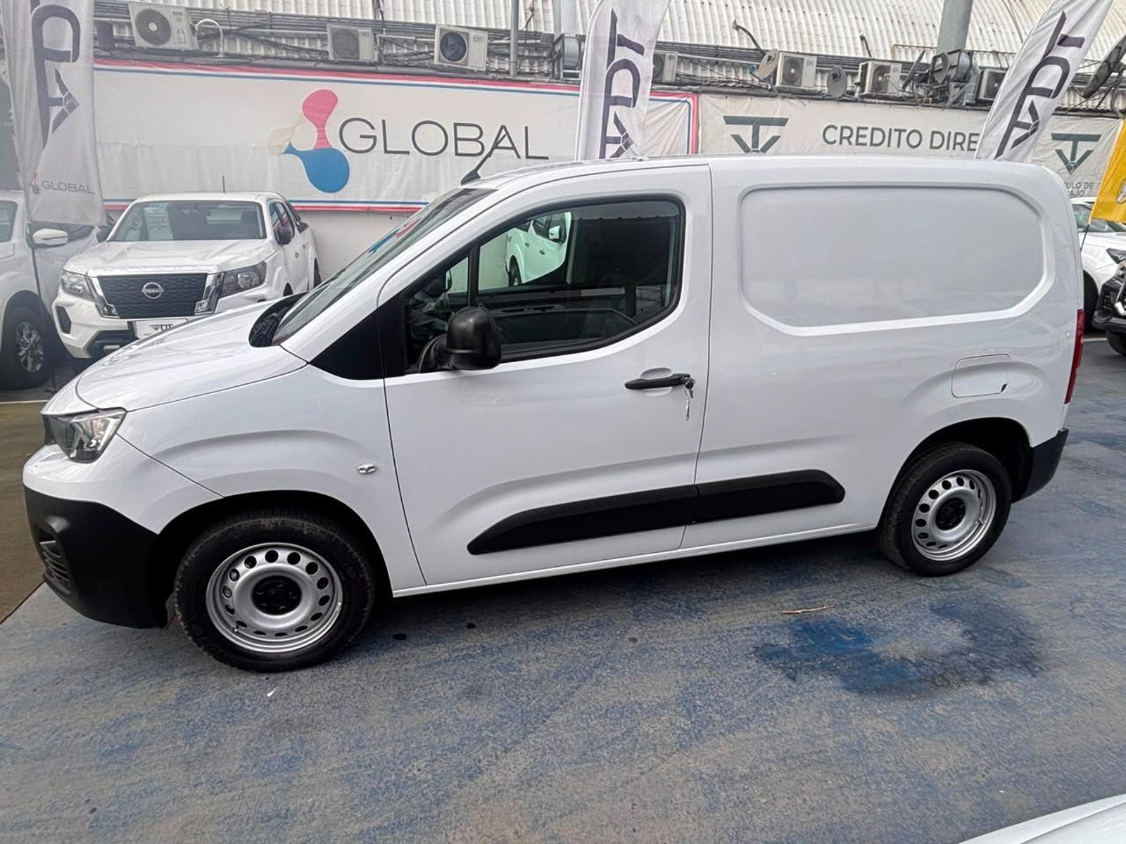 Peugeot PARTNER 2023 - Imagen 5 de 10