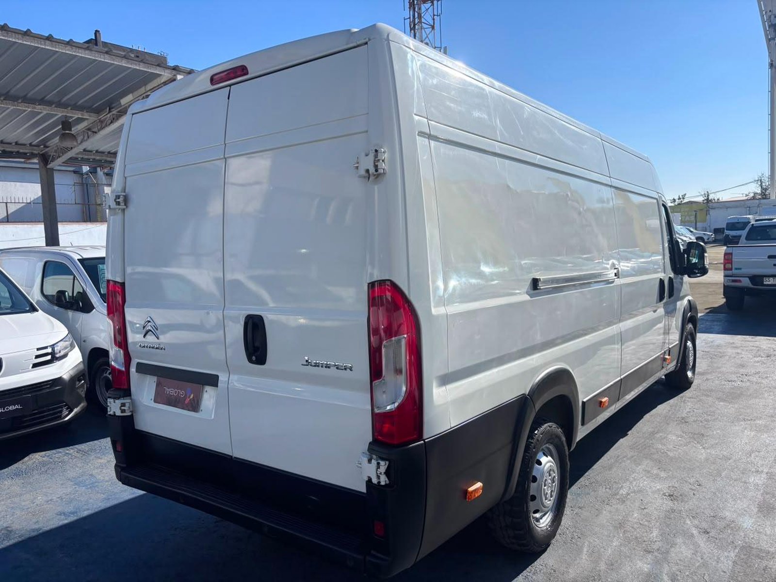 Citroën Jumper L3H2 2.0 Diesel 2021 - Imagen 8 de 10