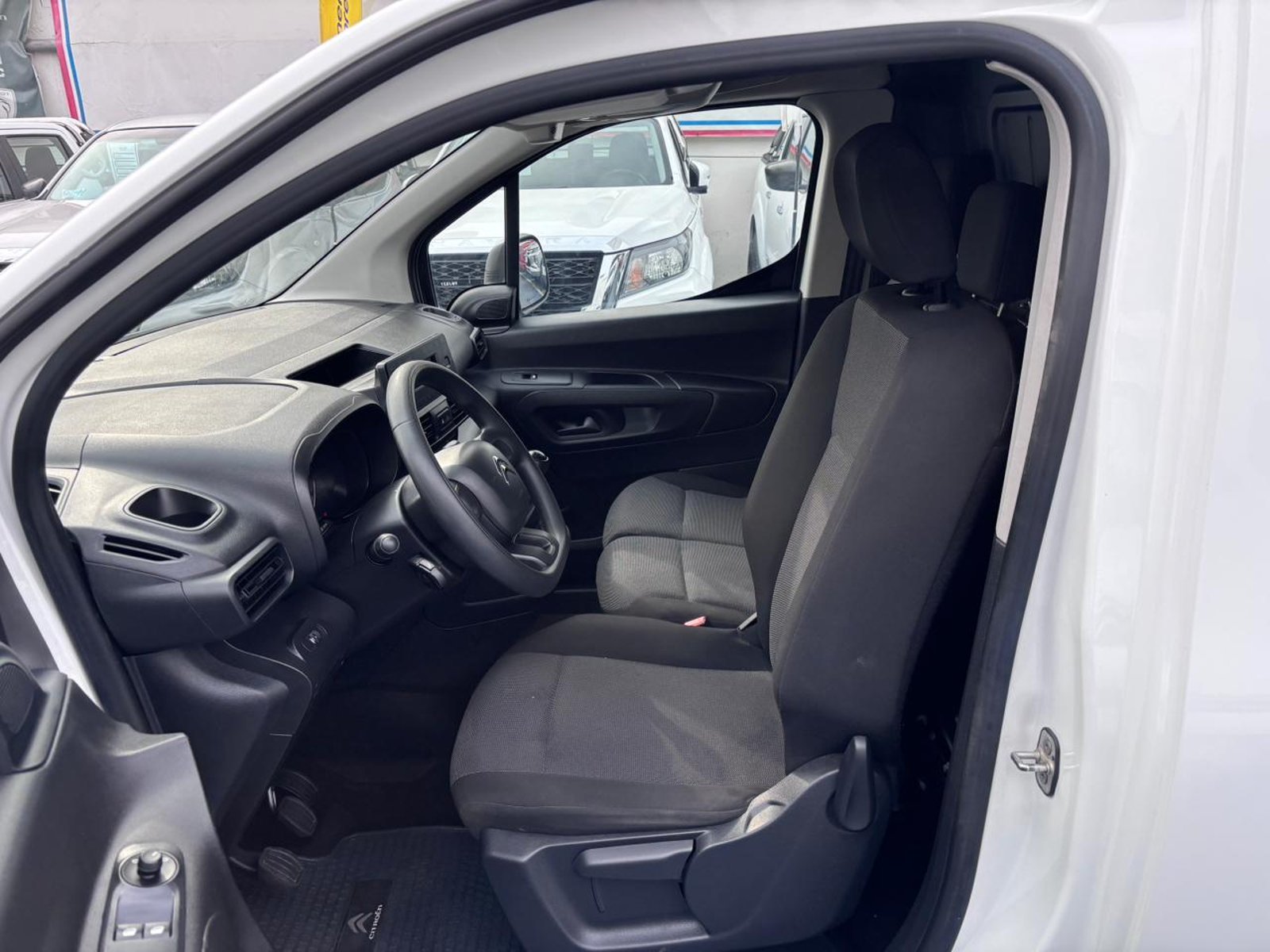 Citroën BERLINGO K9 1.6 2022 - Imagen 10 de 10