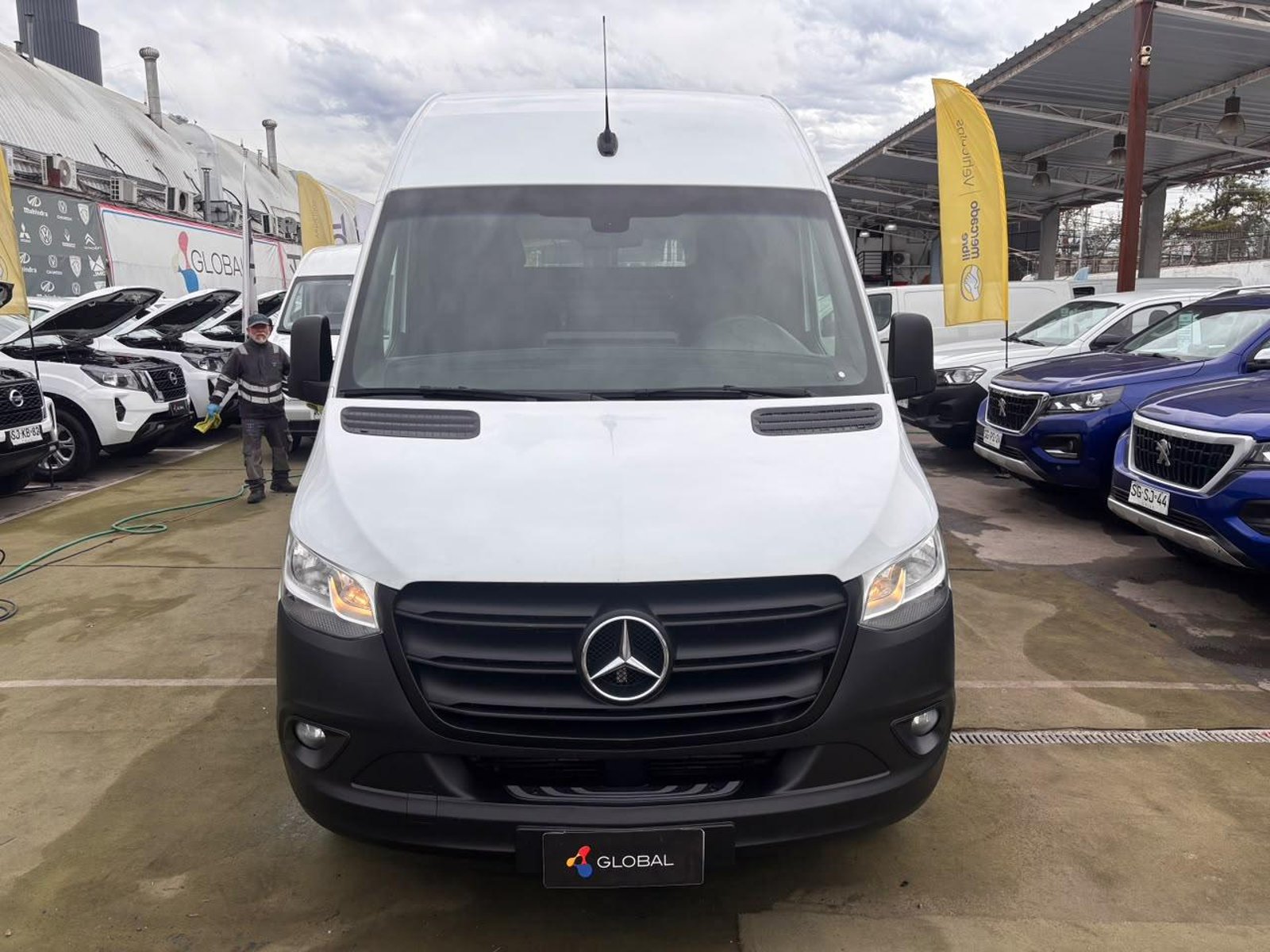 Mercedes-Benz SPRINTER 314 CDI 2.1 DIESEL 2022 - Foto 2 de 10