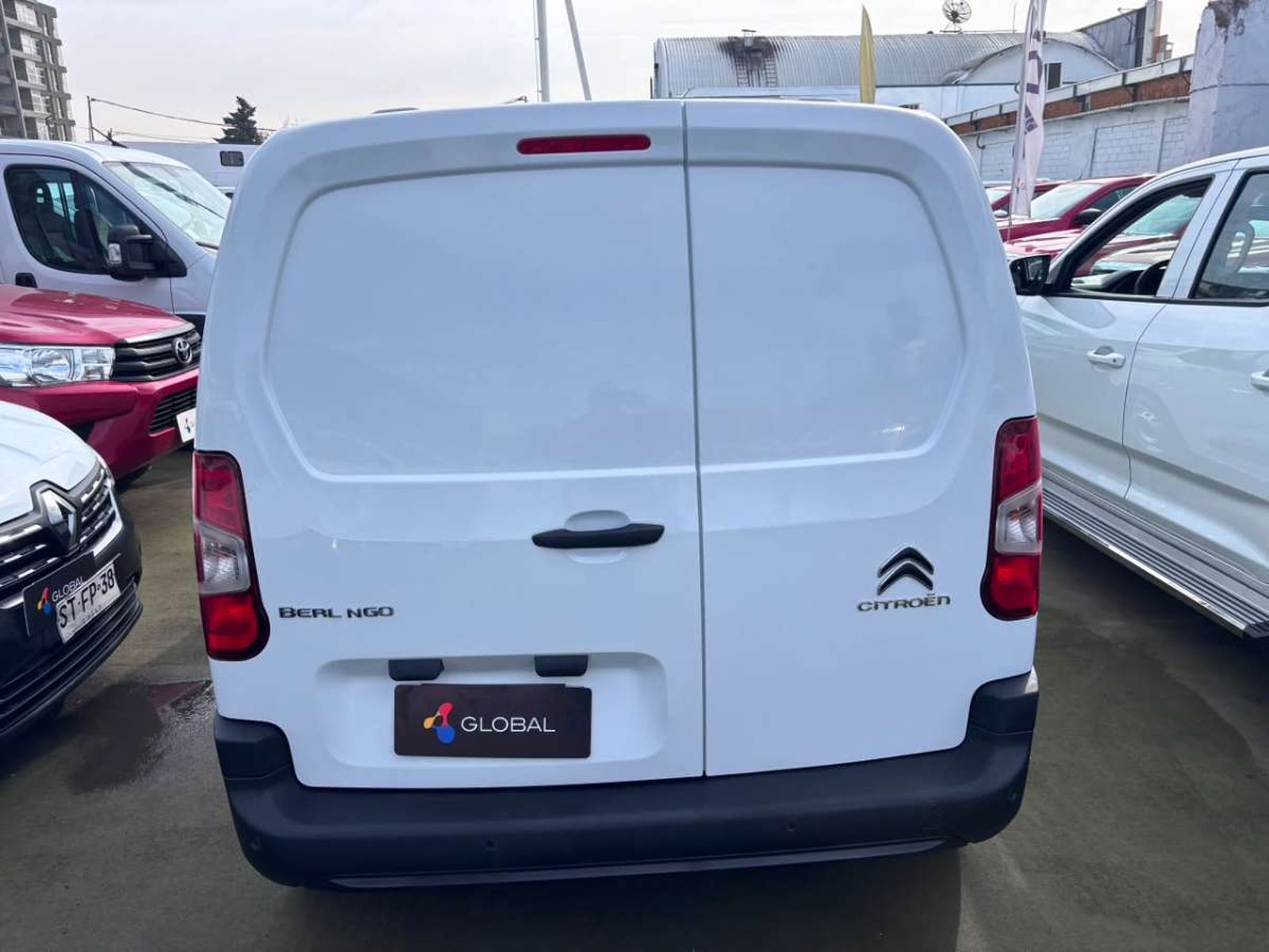 Citroën BERLINGO BLUEHDI 1.5 2024 - Imagen 7 de 10