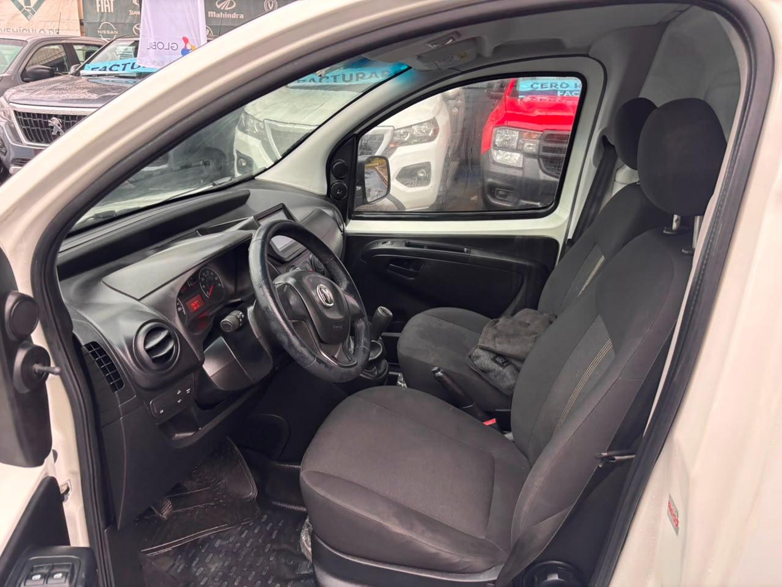 RAM VAN 700 CITY 2022 - Imagen 10 de 10