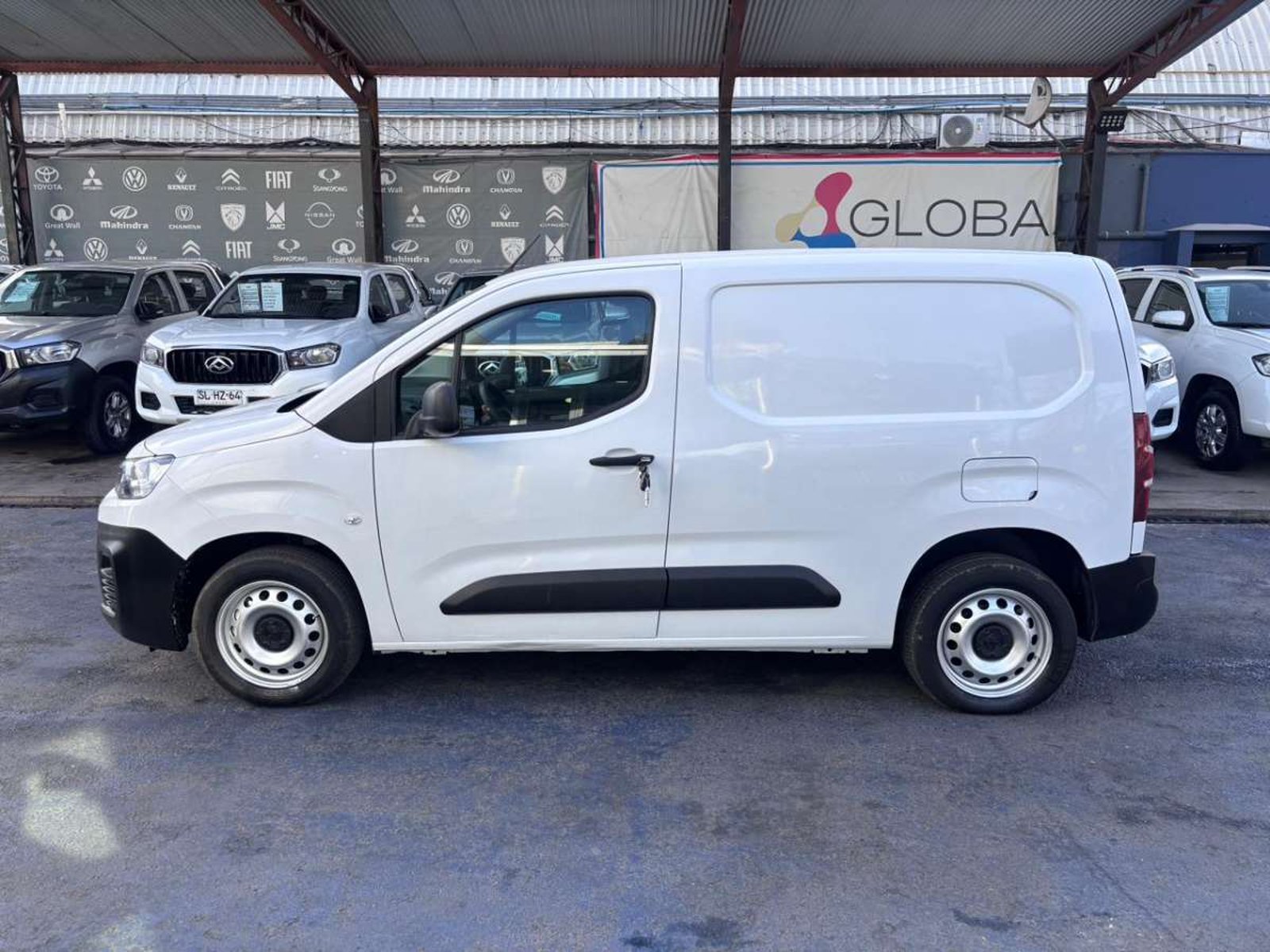 Citroën BERLINGO 1.5 2023 - Foto 4 de 10
