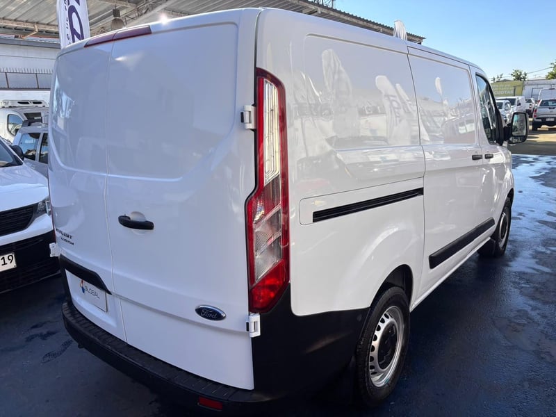 Ford TRANSIT Custom 2.0 EcoBlue Furgón Medio 2024 - Imagen 8 de 10
