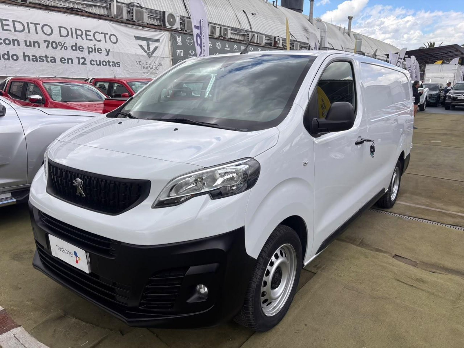 Peugeot EXPERT Premium Long 2.0 HDi 2023 - Foto 3 de 10