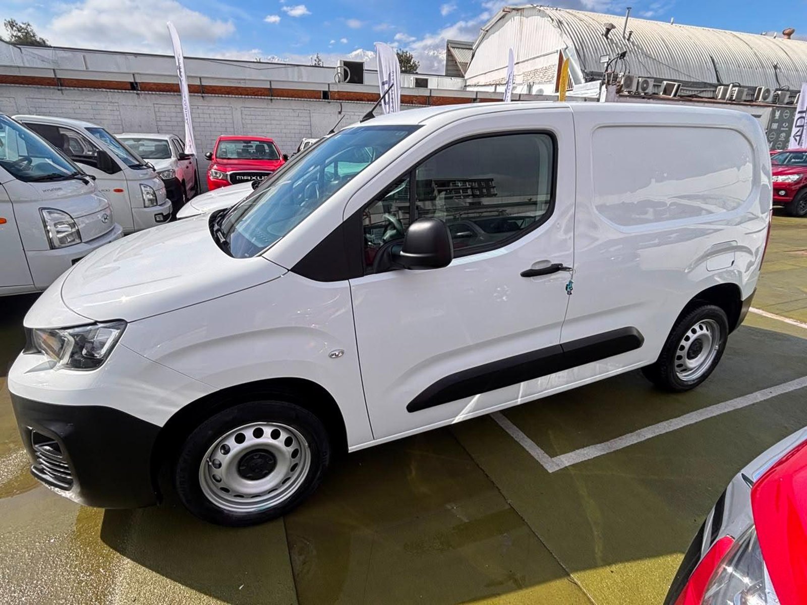Peugeot PARTNER L1 HDI 1.6 2022 - Imagen 4 de 10