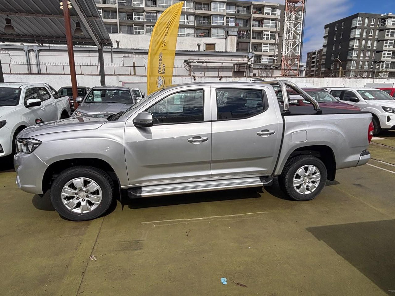 Maxus T60 GL 2.0L 4X2 6MT 2023 - Foto 5 de 10