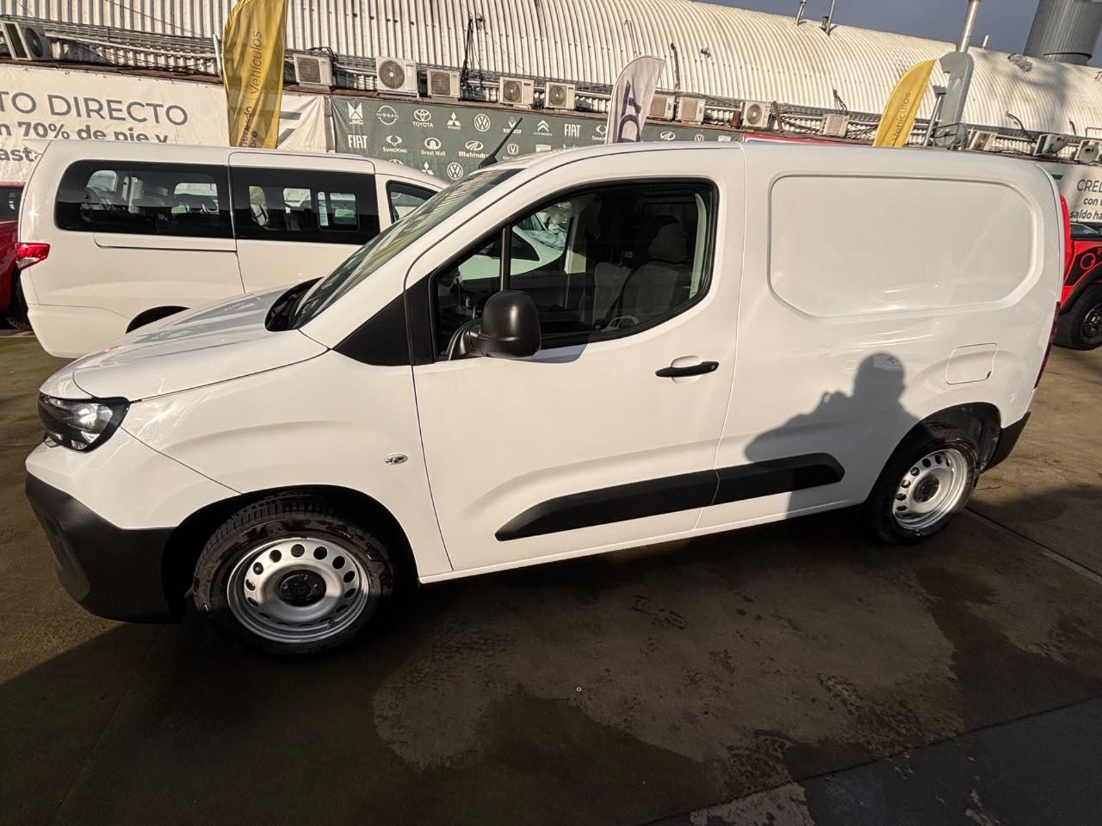 Peugeot PARTNER L1 1.5 BlueHDi 2025 - Imagen 4 de 10