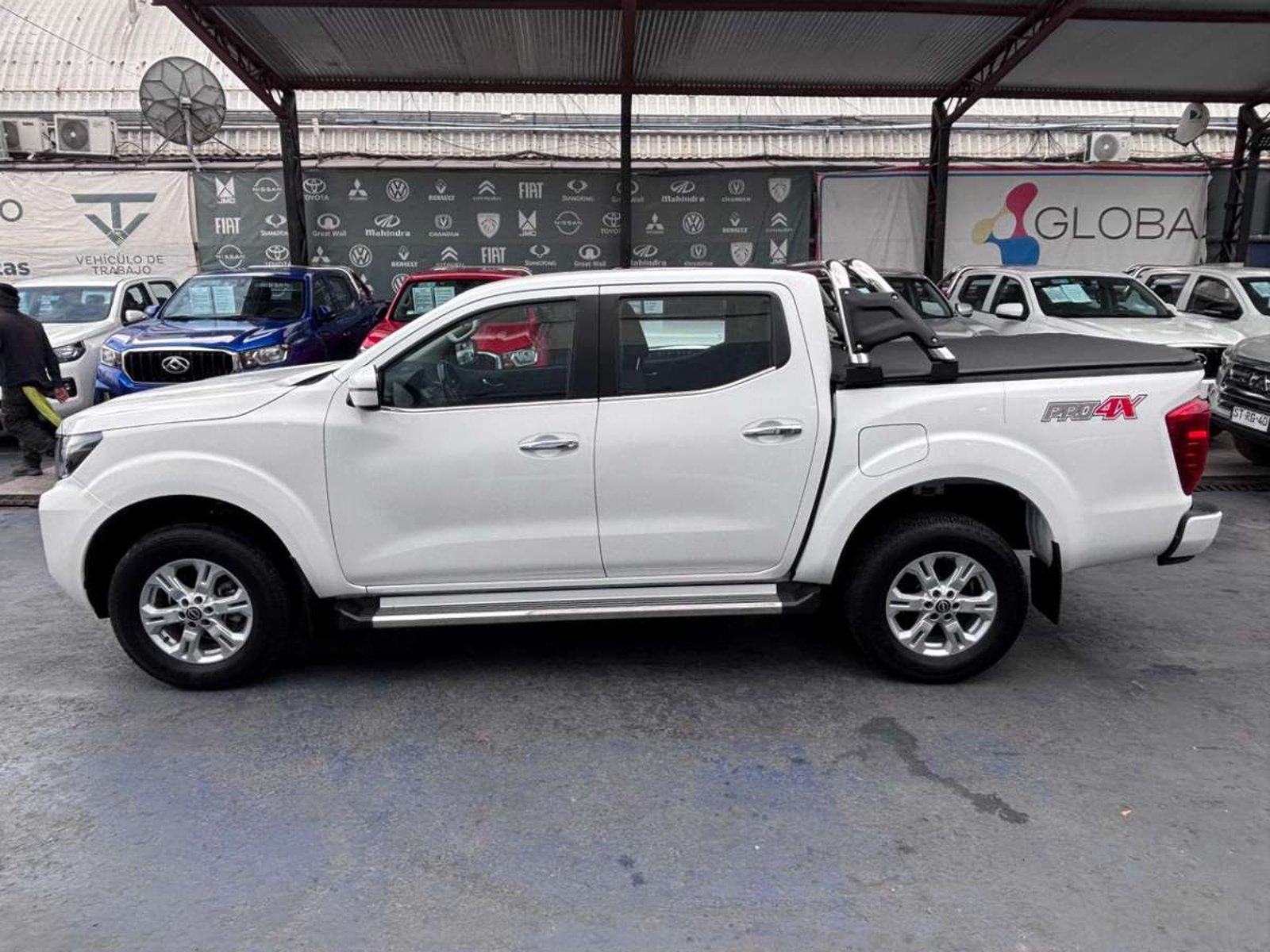 Nissan NAVARA D CAB 2.3 2023 - Foto 5 de 10