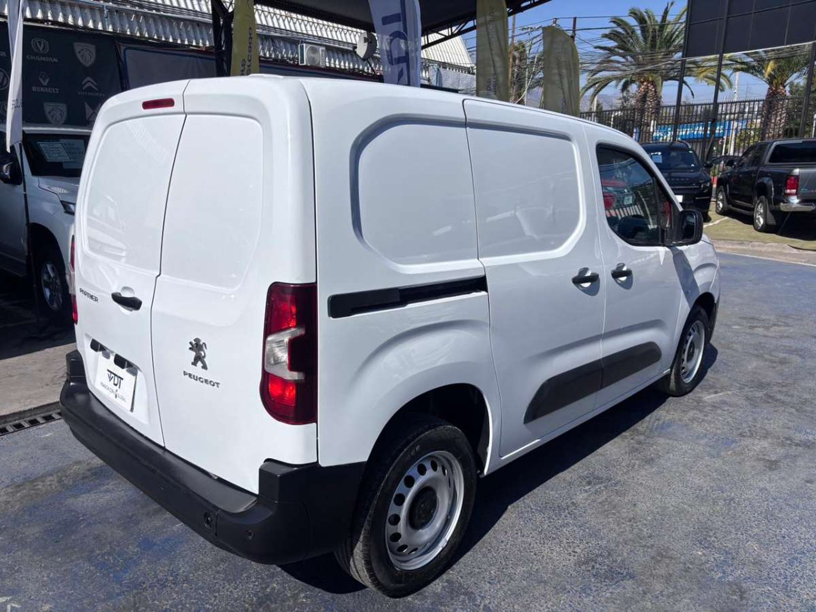 Peugeot PARTNER 2023 - Imagen 8 de 10