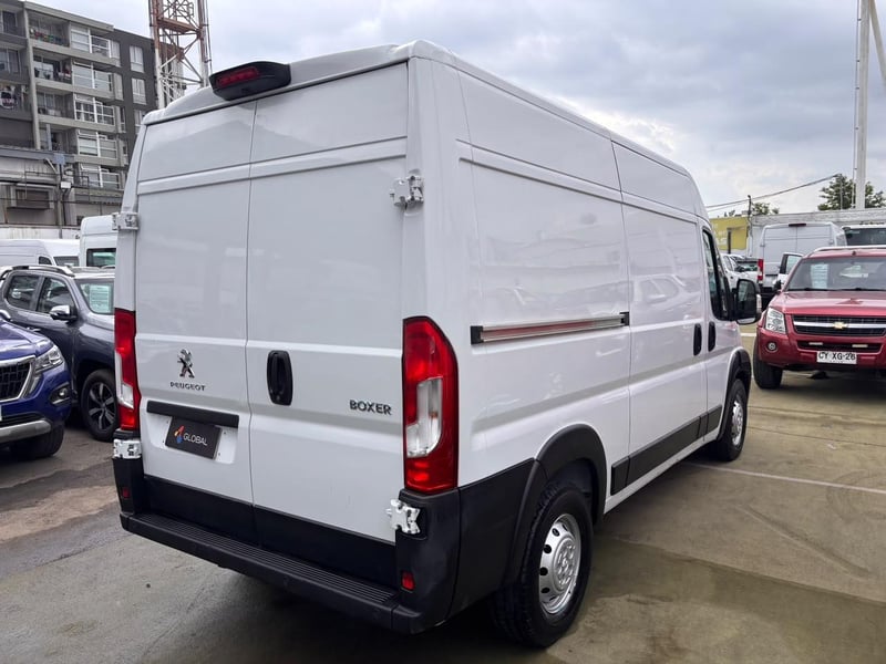 Peugeot Boxer L2H2 2.0 Diesel 2023 - Imagen 8 de 10