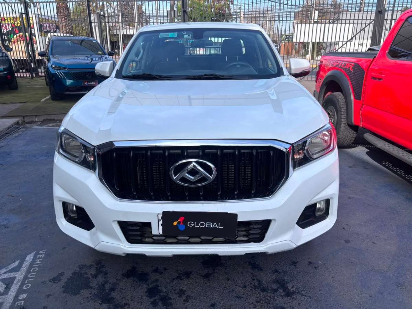 Maxus T60 DCAB 4X4 2.8 GL 4X4 2023 - Foto 2 de 10