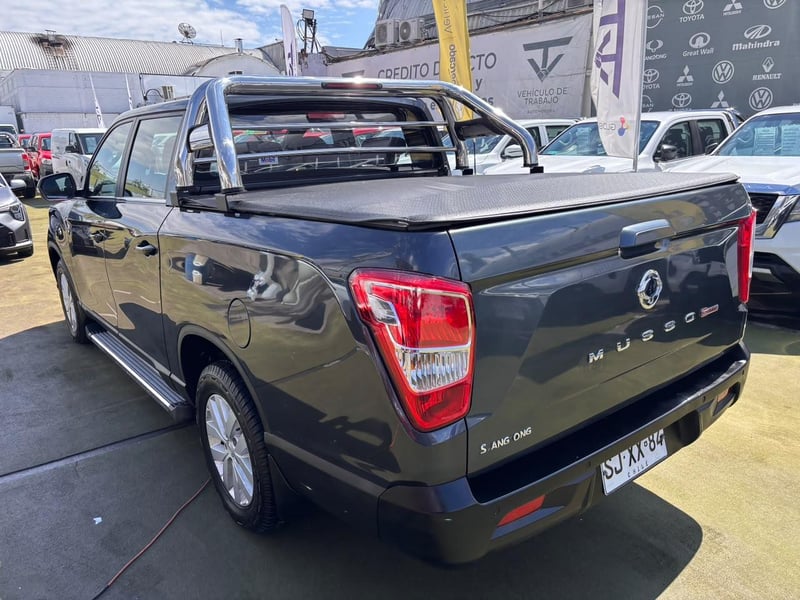 SsangYong Grand Musso 2023 - Imagen 6 de 10