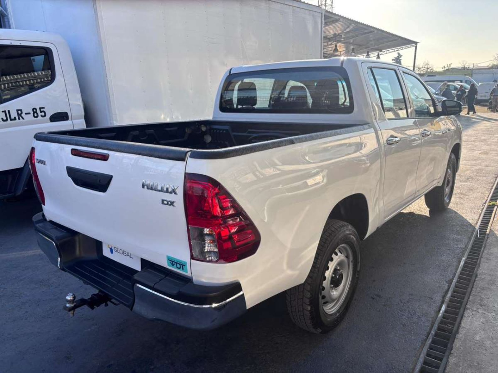 Toyota HI LUX D CAB 2.4 2019 - Imagen 8 de 10