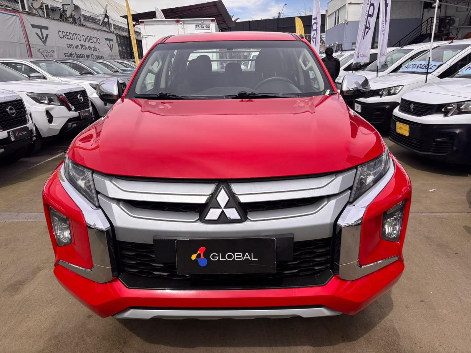 Mitsubishi L200 Katana 2.4 4x4 MT 2022 - Foto 2 de 10