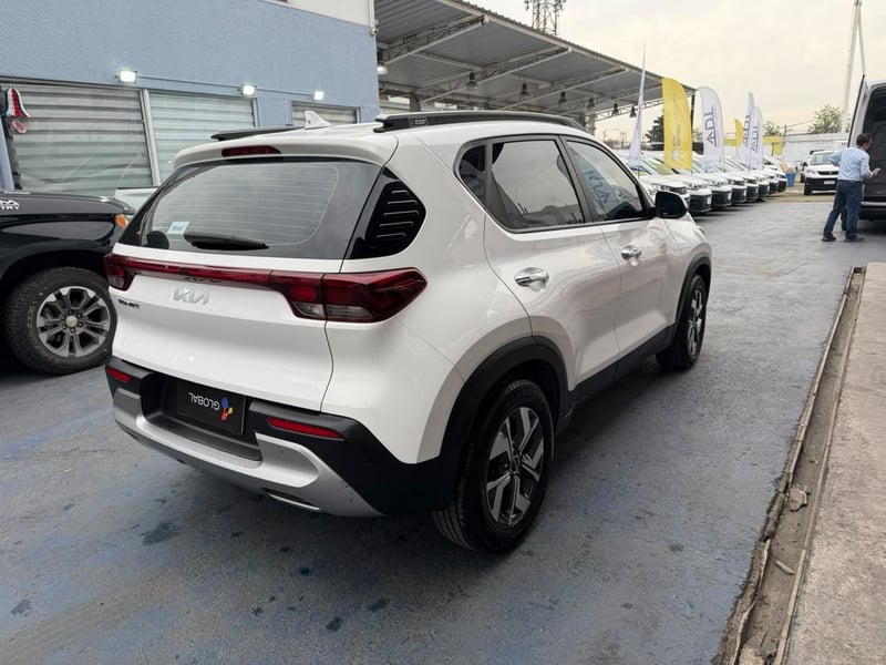 Kia SONET EX 1.5 2022 - Imagen 8 de 10