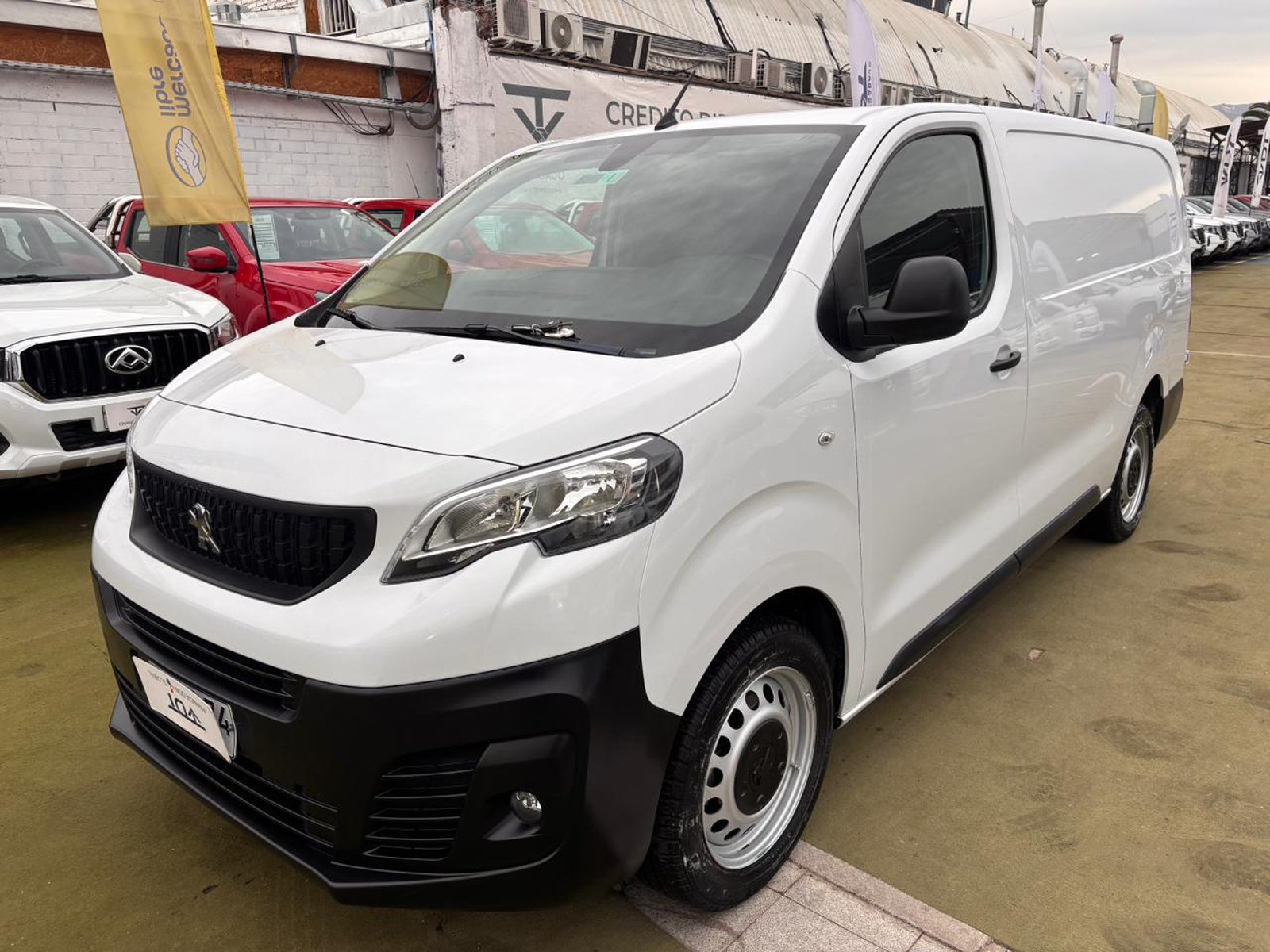 Peugeot EXPERT Premium Long 2.0 HDi 2023 - Foto 3 de 10