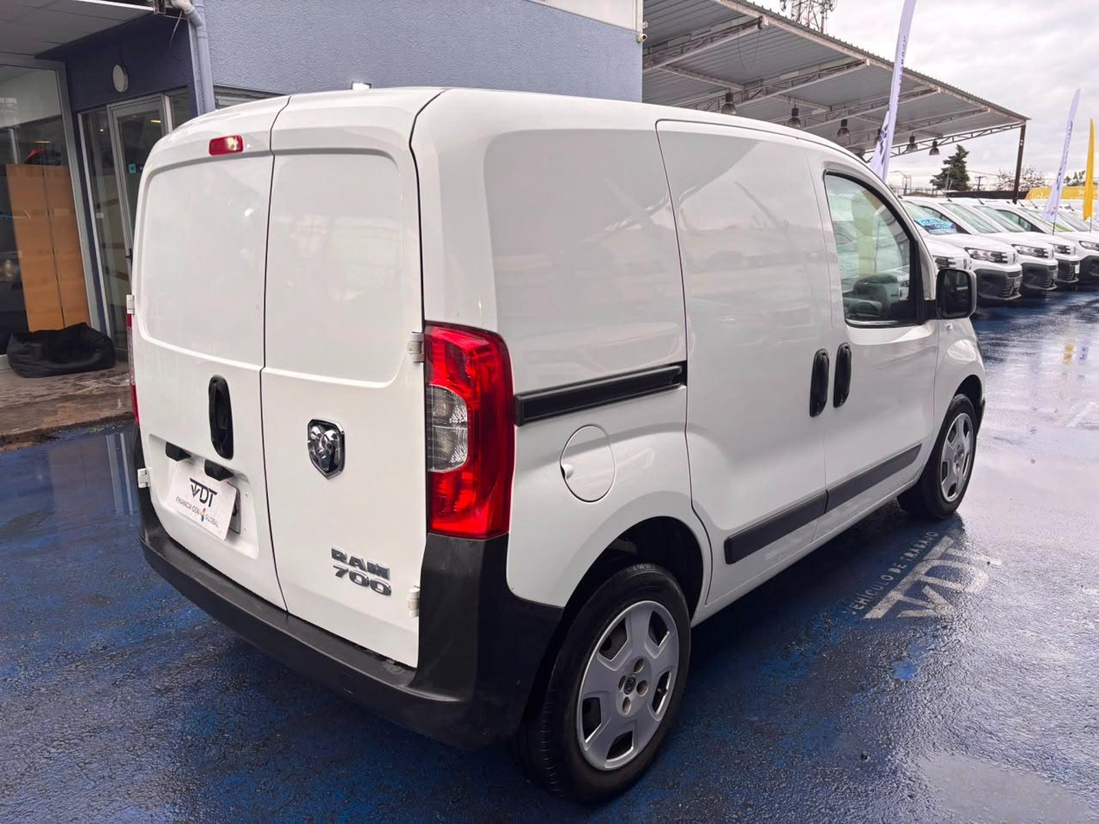 RAM VAN 700 CITY 2022 - Imagen 8 de 10