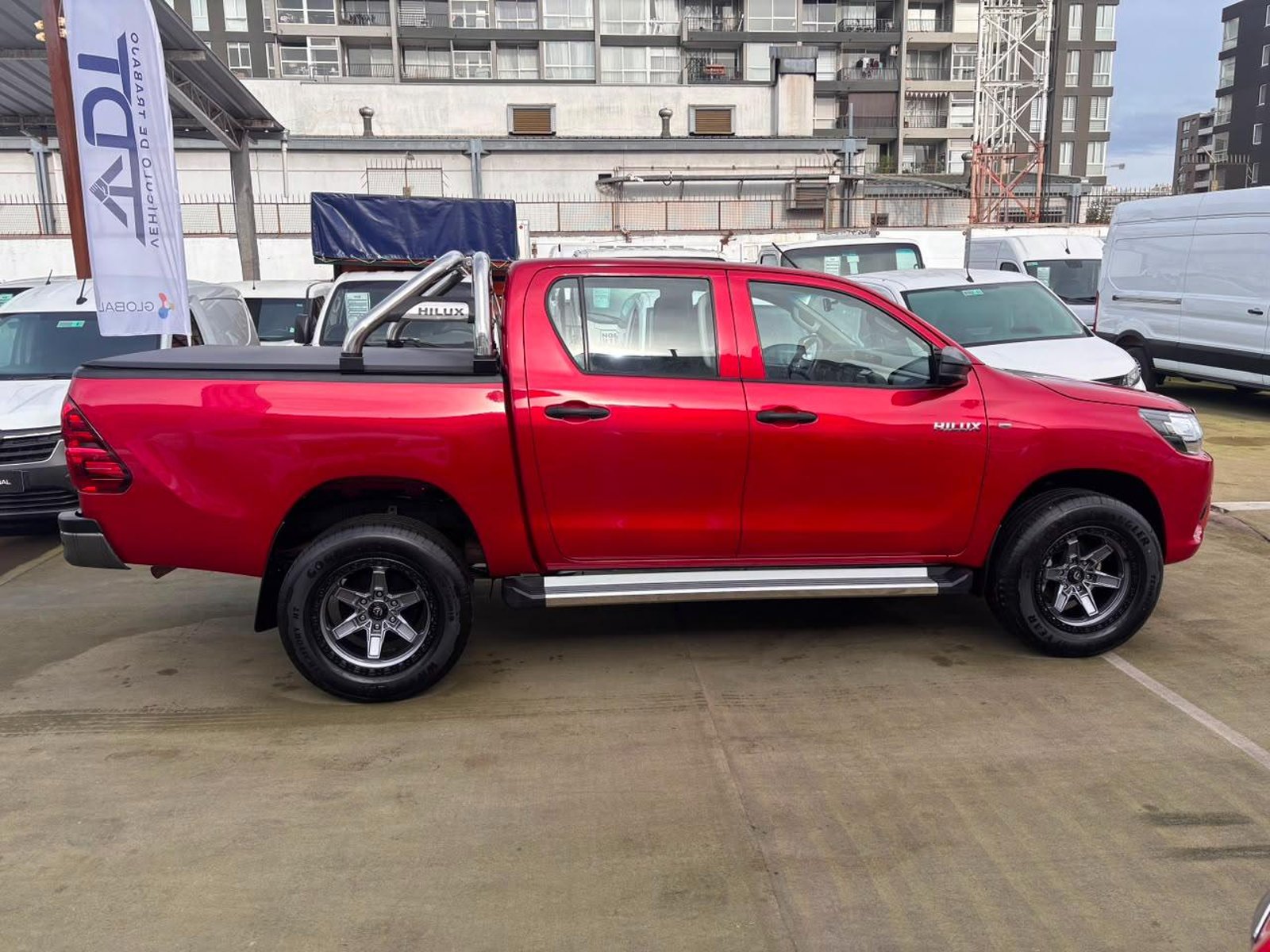 Toyota HILUX DX 2.4 4x2 2023 - Imagen 4 de 10