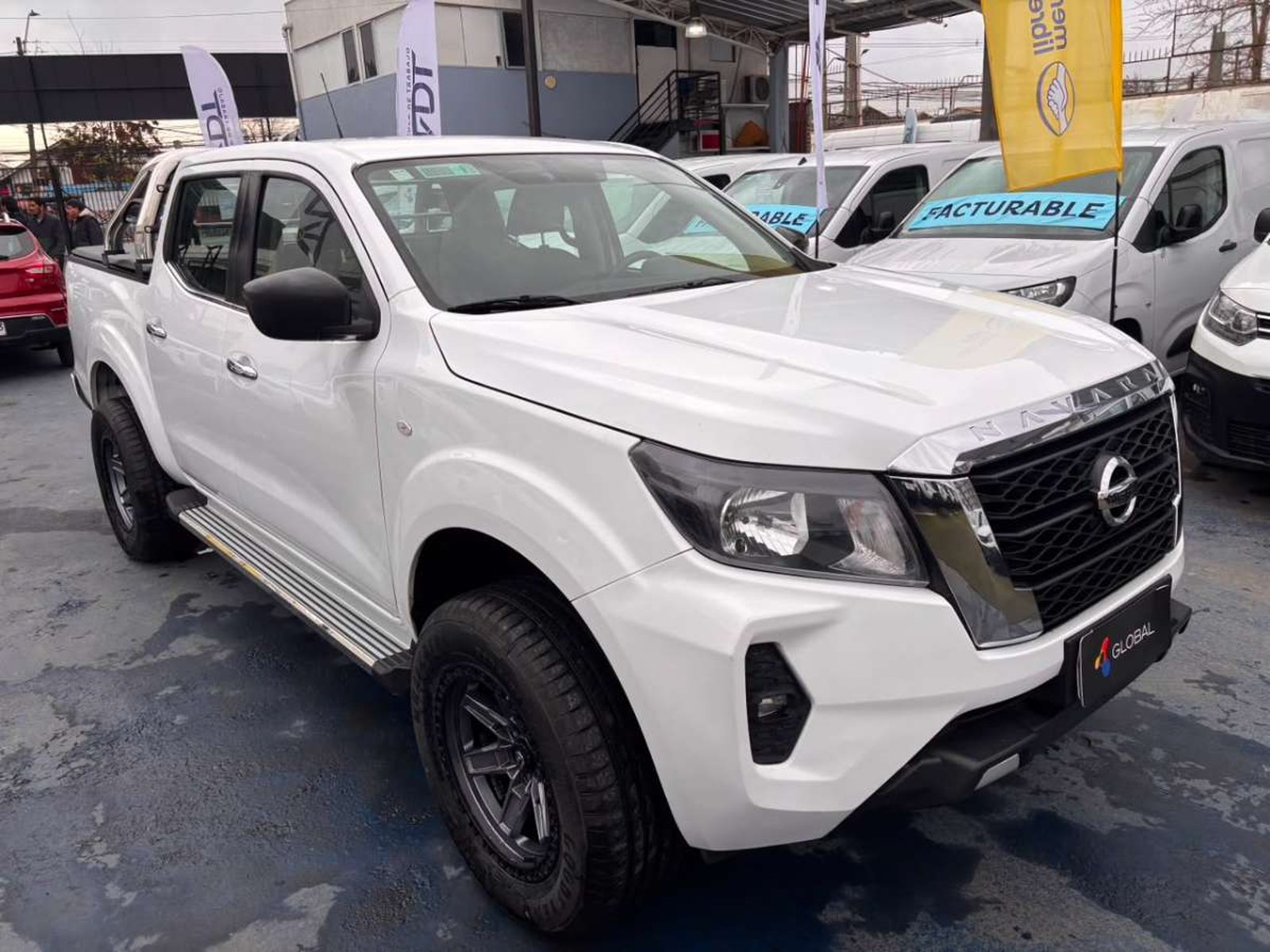 Nissan NAVARA SE 4X4 2.3 2023 - Foto 3 de 10