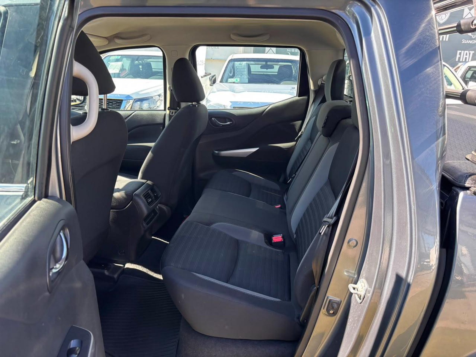 Nissan NAVARA XE 4X2 2.3 DIESEL 2024 - Imagen 9 de 10