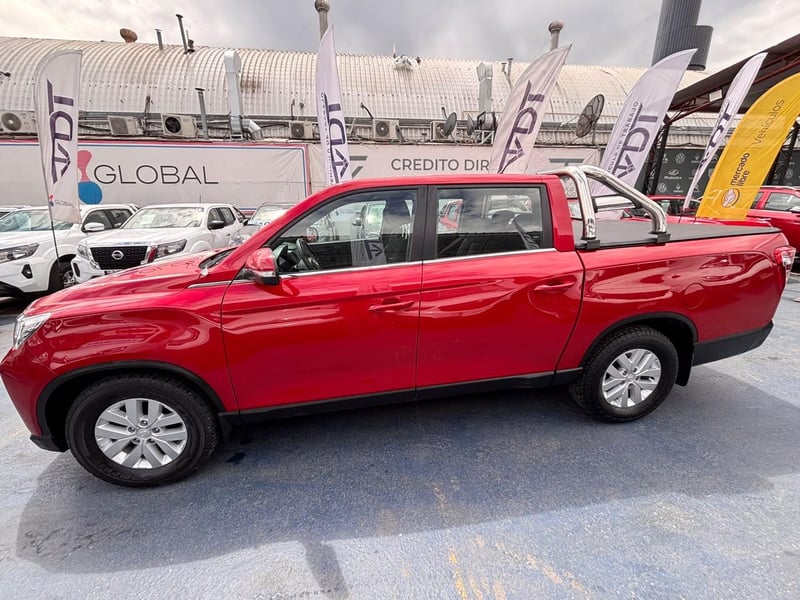 SsangYong Grand Musso GLX 2.2L 4X4 6MT 2024 - Imagen 5 de 10