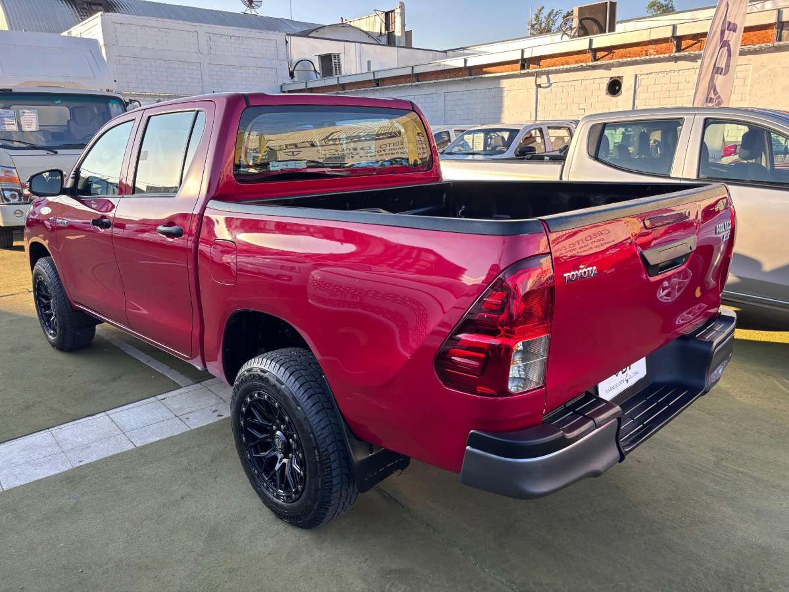 Toyota HILUX DOBLE CABINA 2.4 2023 - Imagen 6 de 10