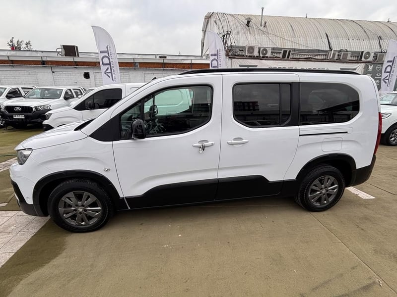 Peugeot RIFTER AT 1.5 Diesel 2024 - Imagen 5 de 10