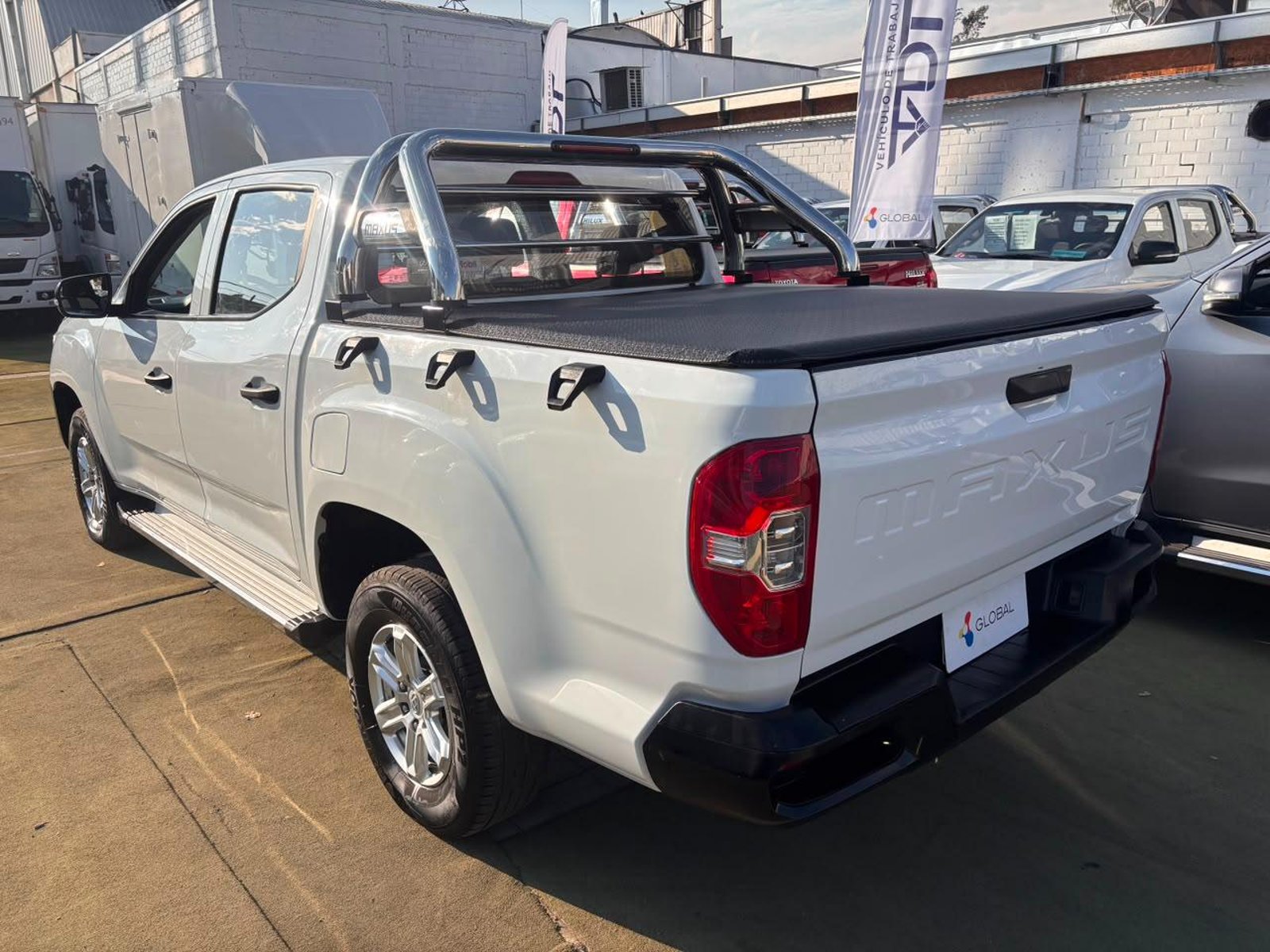 Maxus T60 2.8 DX DIESEL DOB. CAB 4X2 6MT 4P 2023 - Imagen 6 de 10