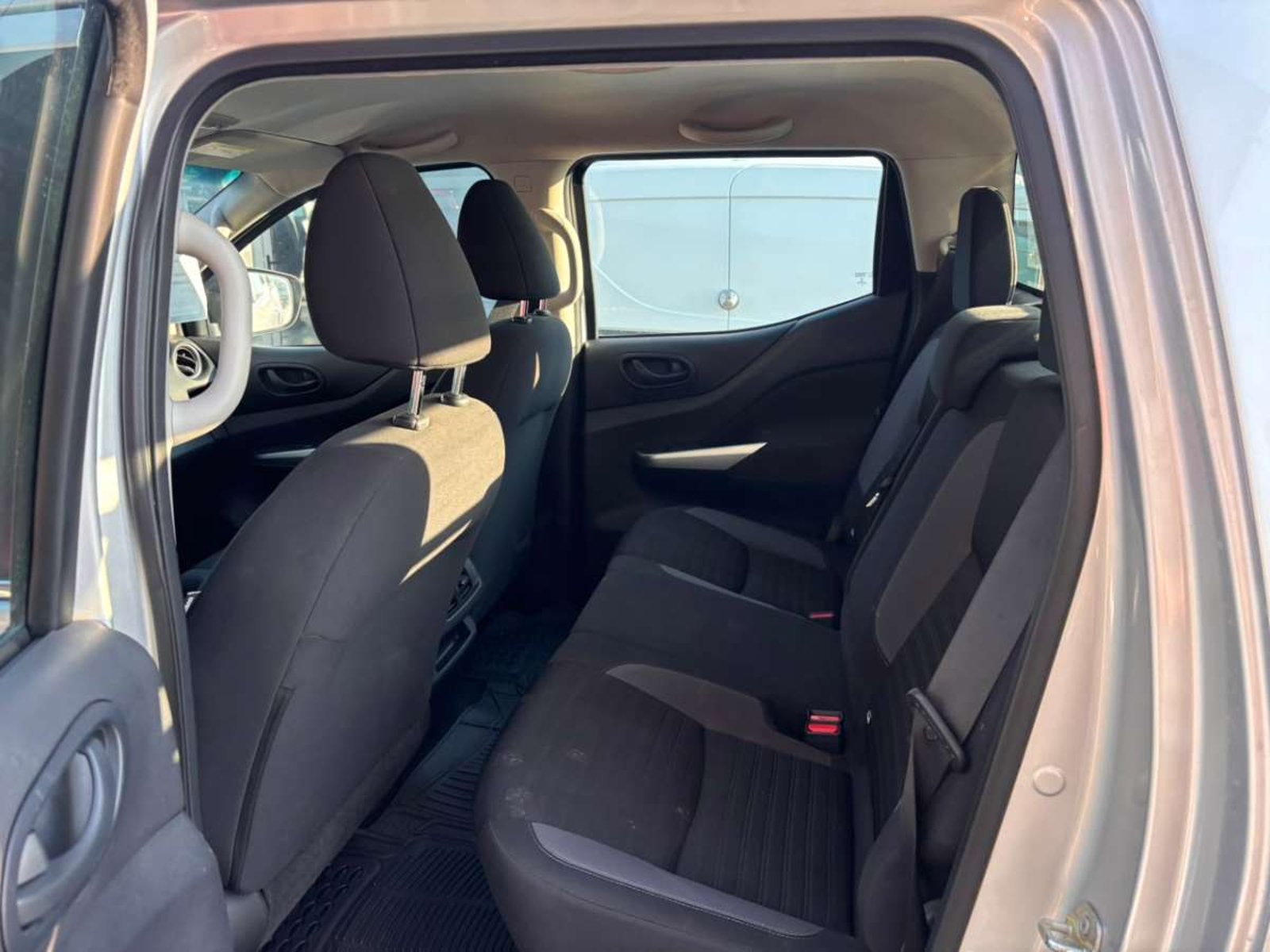 Nissan NAVARA D CAB 2.3 2021 - Imagen 9 de 10