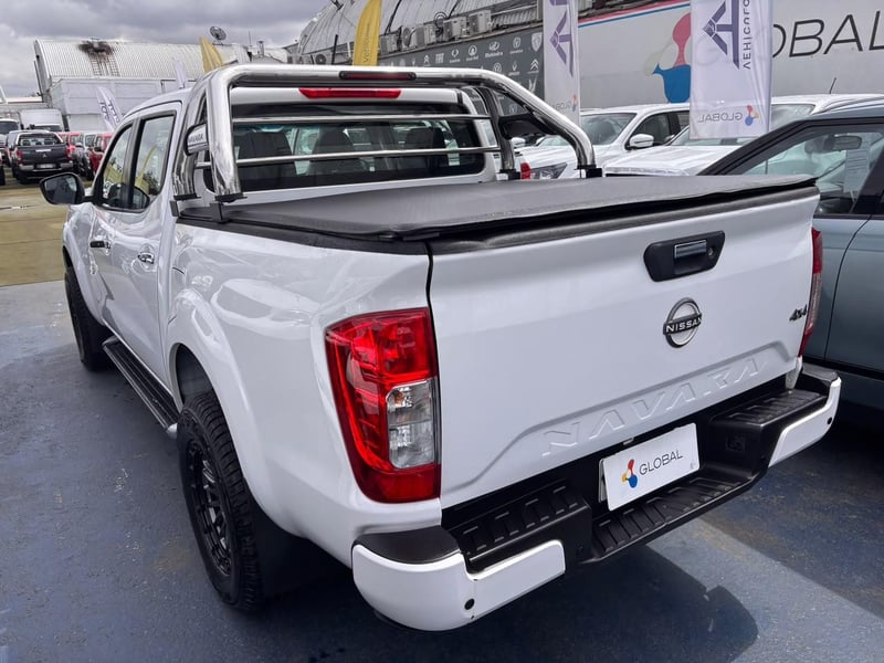 Nissan NAVARA SE 4X4 2.3 2023 - Imagen 6 de 10
