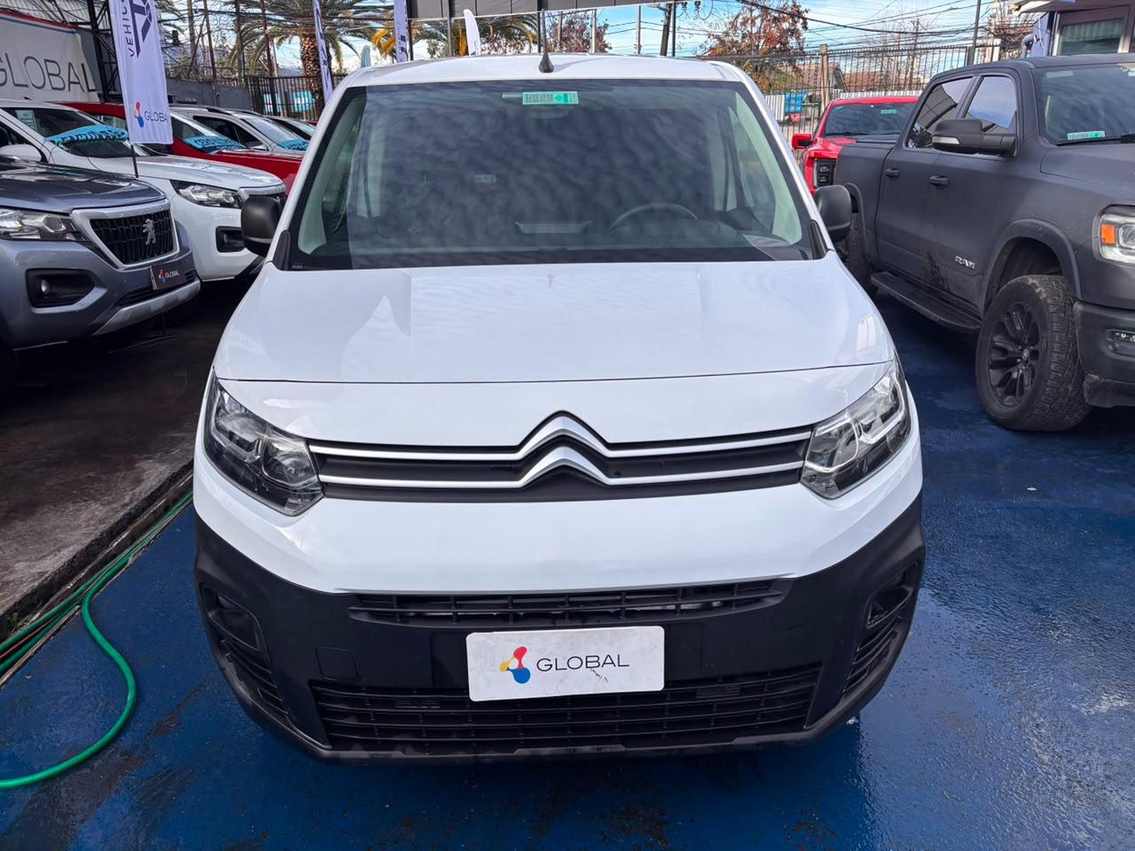 Citroën Berlingo 2023 - Foto 2 de 10