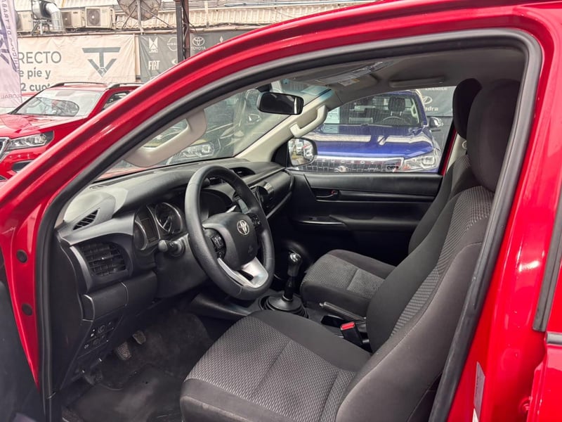Toyota HILUX 4X4 2.4 MT 2024 - Imagen 10 de 10