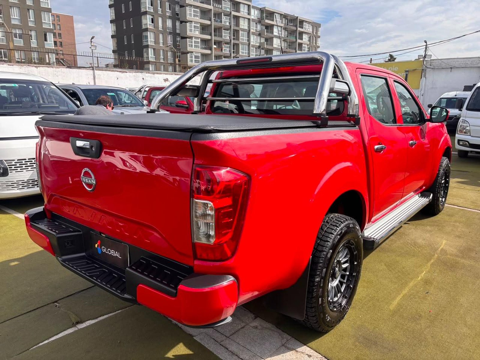 Nissan NAVARA XE 4X2 2.3 DIESEL 2024 - Imagen 8 de 10